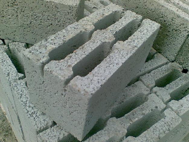 Шлакоблок, керамзитоблоки